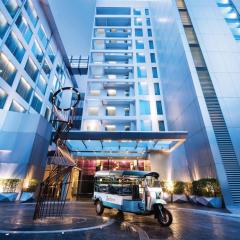 Radisson Suites Bangkok Sukhumvit