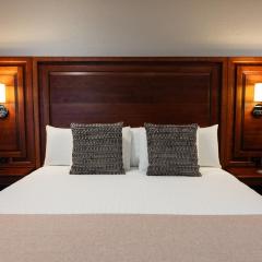 Hillsdale College Dow Hotel and Conference Center