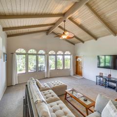 Secluded Waimea Hideaway with Lanai and Views!