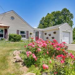 Charming Farmington Home about 5 Mi to UConn Health!