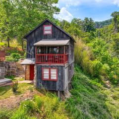Cozy Luray Cabin with Views Near Hiking Trails!