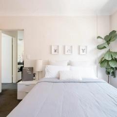 Lovely bedroom in eastern suburbs