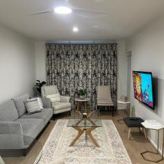 ADELAIDE CENTRAL APARTMENT - 3BR, 2BATH & CARPARK