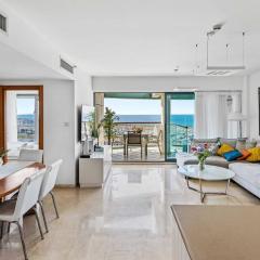 Beach Front Luxury Apartment