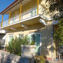Oneiro house