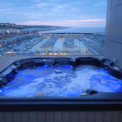 Unique Sea View Penthouse with Hot Tub