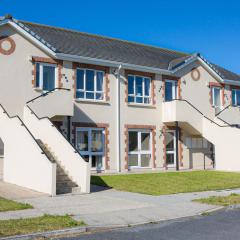 Apartment Kilkee Bay-2 by Interhome