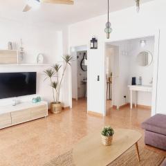 BEACH HOUSE AGUILAS - Excelente Ubicacion!! Centro con Vistas Playa Delicias con Aire