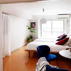 renovated in June 2024 apartment 3mins walk to station 1stop to Shinjuku 3stop to Shibuya