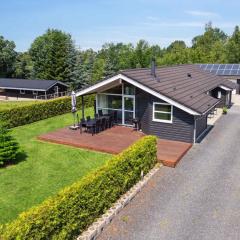 Luxury House Spasauna, Carcharger, River