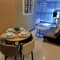 Uptown Parksuites Tower 1 BGC