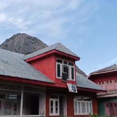 Peak Paradise Resort Gurez