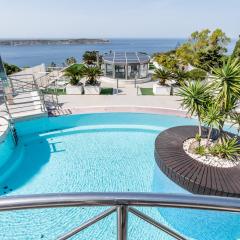 Villa with Mediterranean Sea views