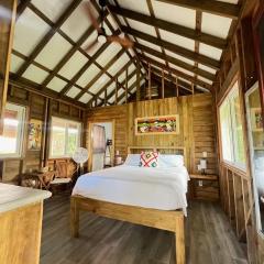 Toucan Hill Lodge