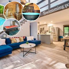 4BD Family Cottage in Pocono Forest W Private Pool & Hot-tub