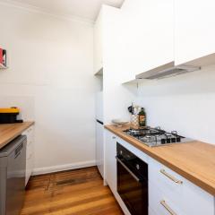 Charming Art Deco Unit in East Melbourne