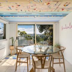 Harbourside Pad with Waterfront Views