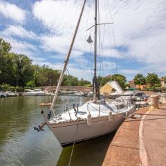 Bateau dans le Port de Cogolin