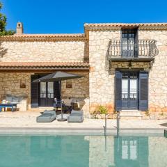Villa Niovi by Sealand Villas