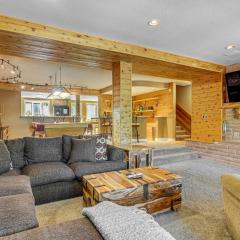 Spacious Brian Head Mtn Getaway with Hot Tub!
