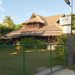 Weeroona Huts Homestay Pacifico