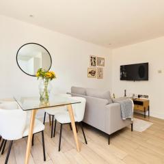 The Streatham Crib - Bright 2BDR Flat