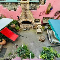 Lovely Goris