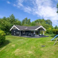 Lovely Home In Vejby With Kitchen