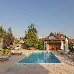 Pool Villa Izabela With Wellness