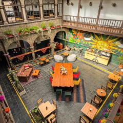 Black Llama Hostel Cusco