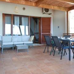 2 Bedroom Cozy Home In Is Molas