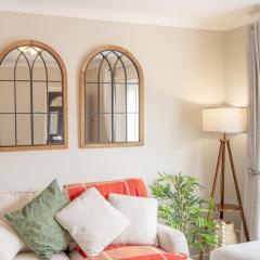 Pottery Place, Central Huddersfield, sleeps 7