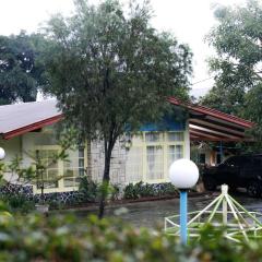 Rumah Engkong Villa & Studio
