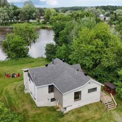 Chalet Scott SPA sur Rivière