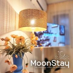 MoonStay