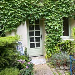 Maison de ville arborée avec cachet