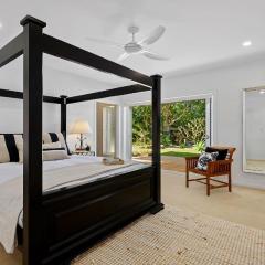Zephyr on Sapphire - Stunning private property on absolute beachfront