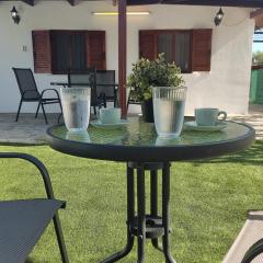 Lena Summer Sea Family Vacation House & Yard Chalkidiki