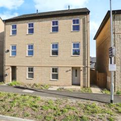 New Build Townhouse Seacroft Near Leeds City Centre