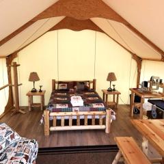 Howling Wolf Resort