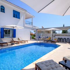 Adamante Luxury Villa by Nomads