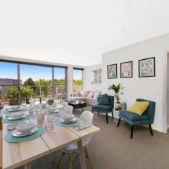 3BR Braddon Flat, 8 mins walk to CBD - Hosted by Canstay