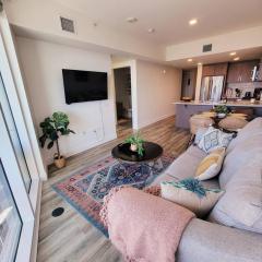 Bayview Lux One-bedroom Apartment 1min to Petco Park Convention Center Gaslamp Pool, Hot Tub