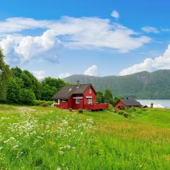 Gemütliche Hütte direkt am Fjord