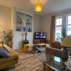 Home in London, N14 nearby Trent Park and Alexandra Palace