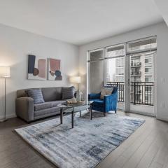 Luxury Apt In Harbor Point with Balcony