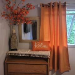 Simple And Orange Deluxe