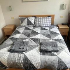 Acland Street Studio Apartment FREE PARKING