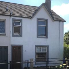House in Drymen Village with free local health club access