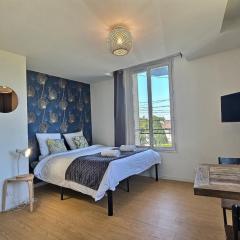 Studio Au Bord du Canal (4B) *Paris*Disney*